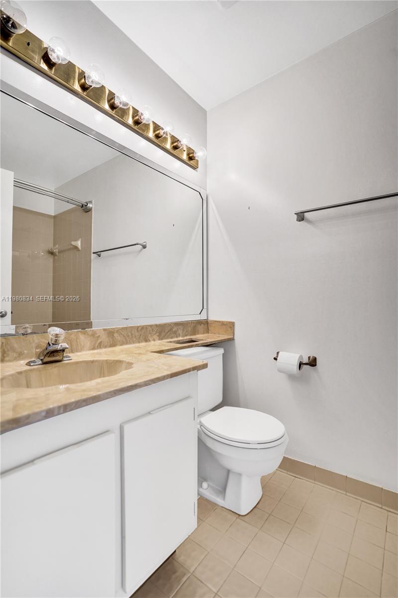 LUCERNE POINTE ONE,TWO,TH - Residential