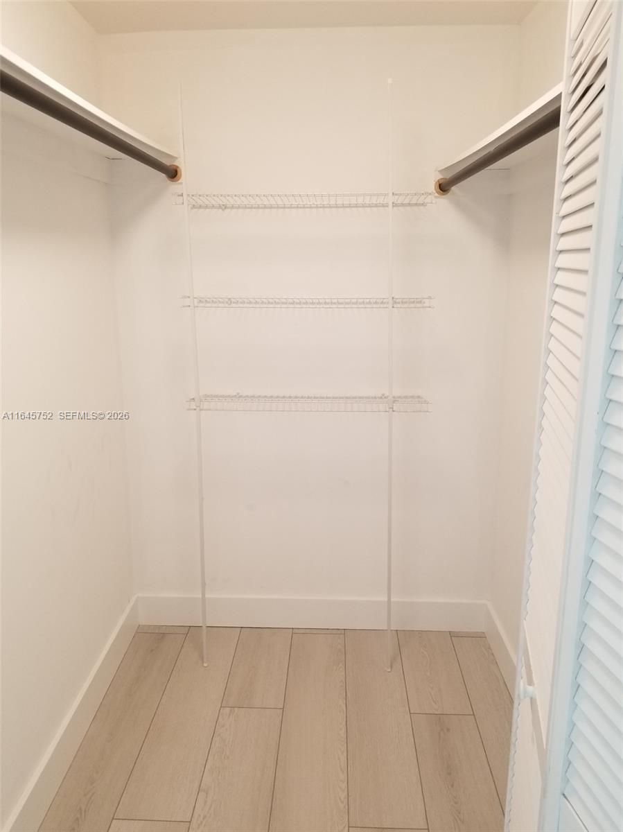 REGATTA AT INDIAN CREEK C - Residential