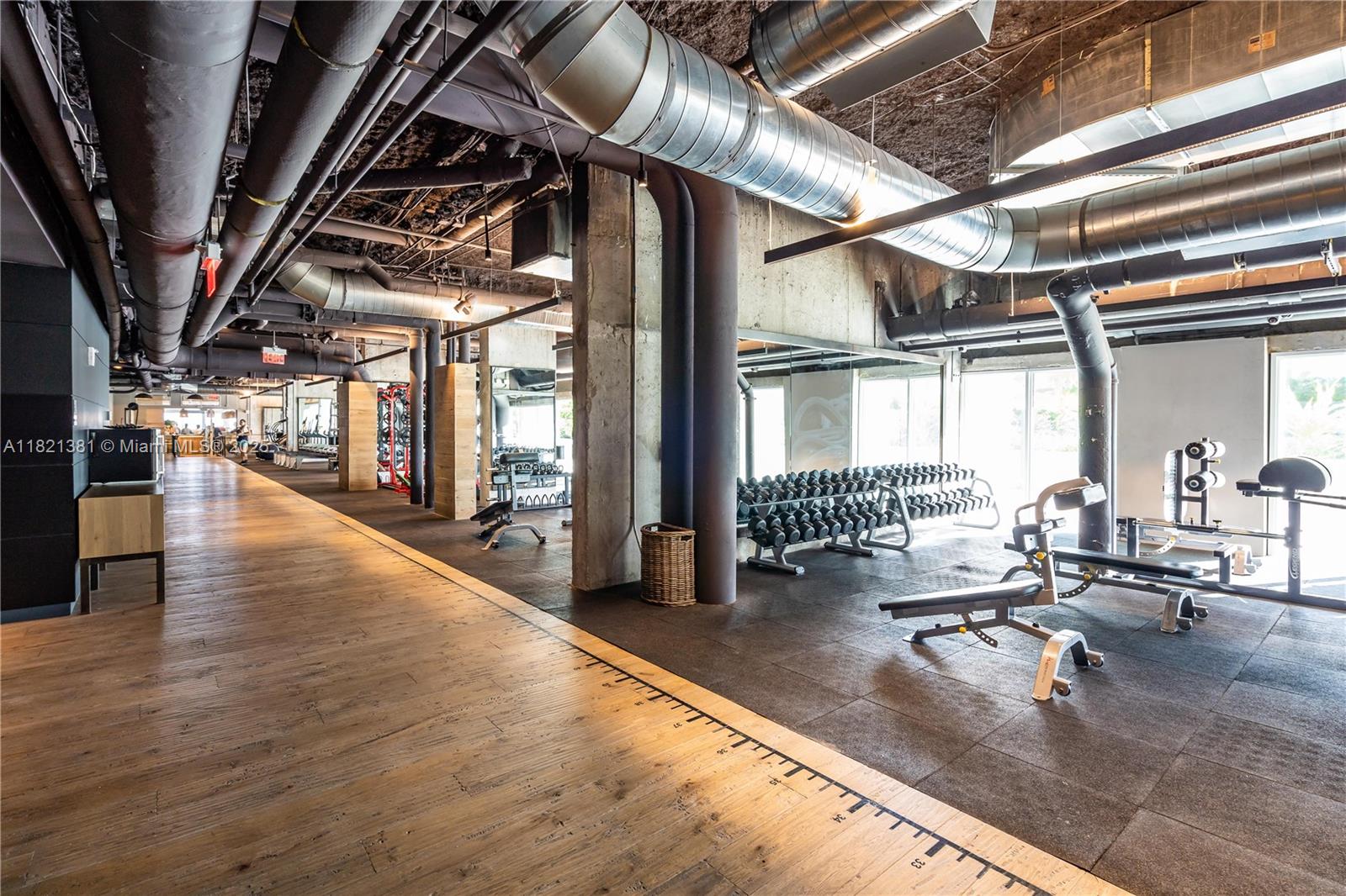 RONEY PALACE CONDO - Residential