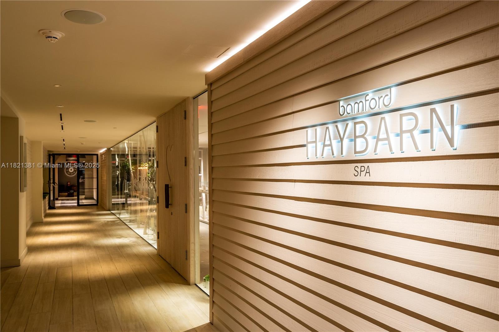 RONEY PALACE CONDO - Residential