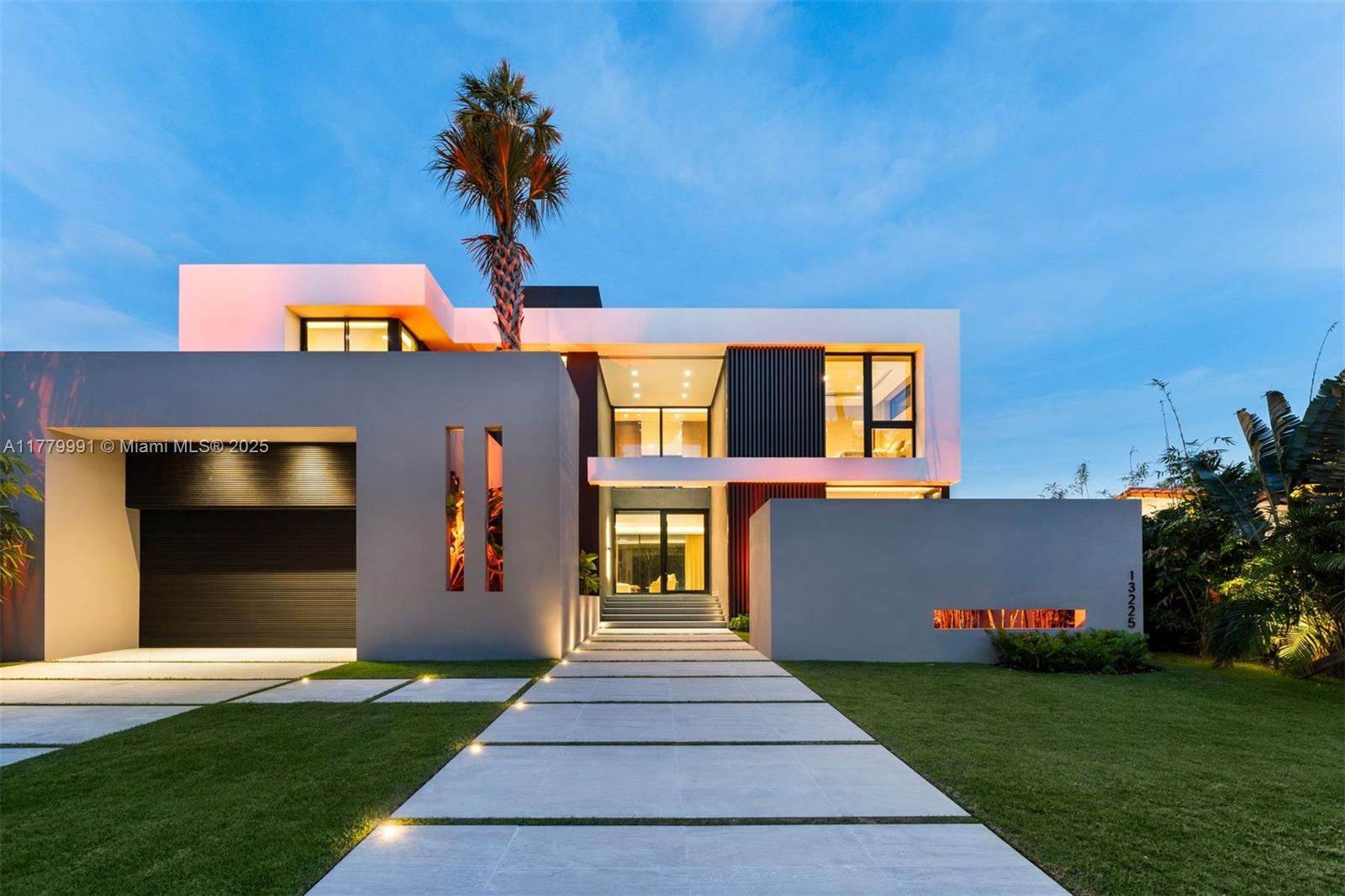 13225 Arch Creek Ter