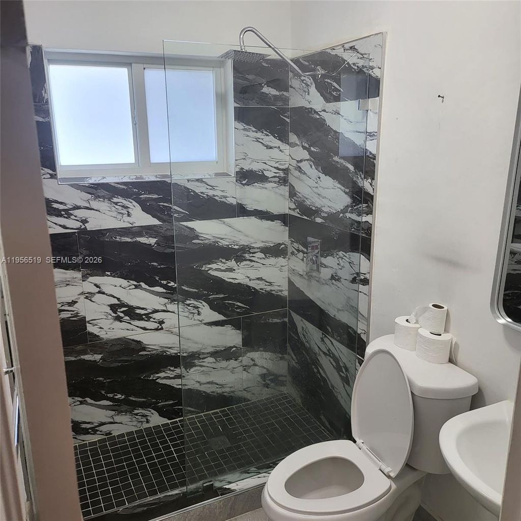 Photo of 1934 Madison St #5, Hollywood, FL 33020 (MLS # A11956519)