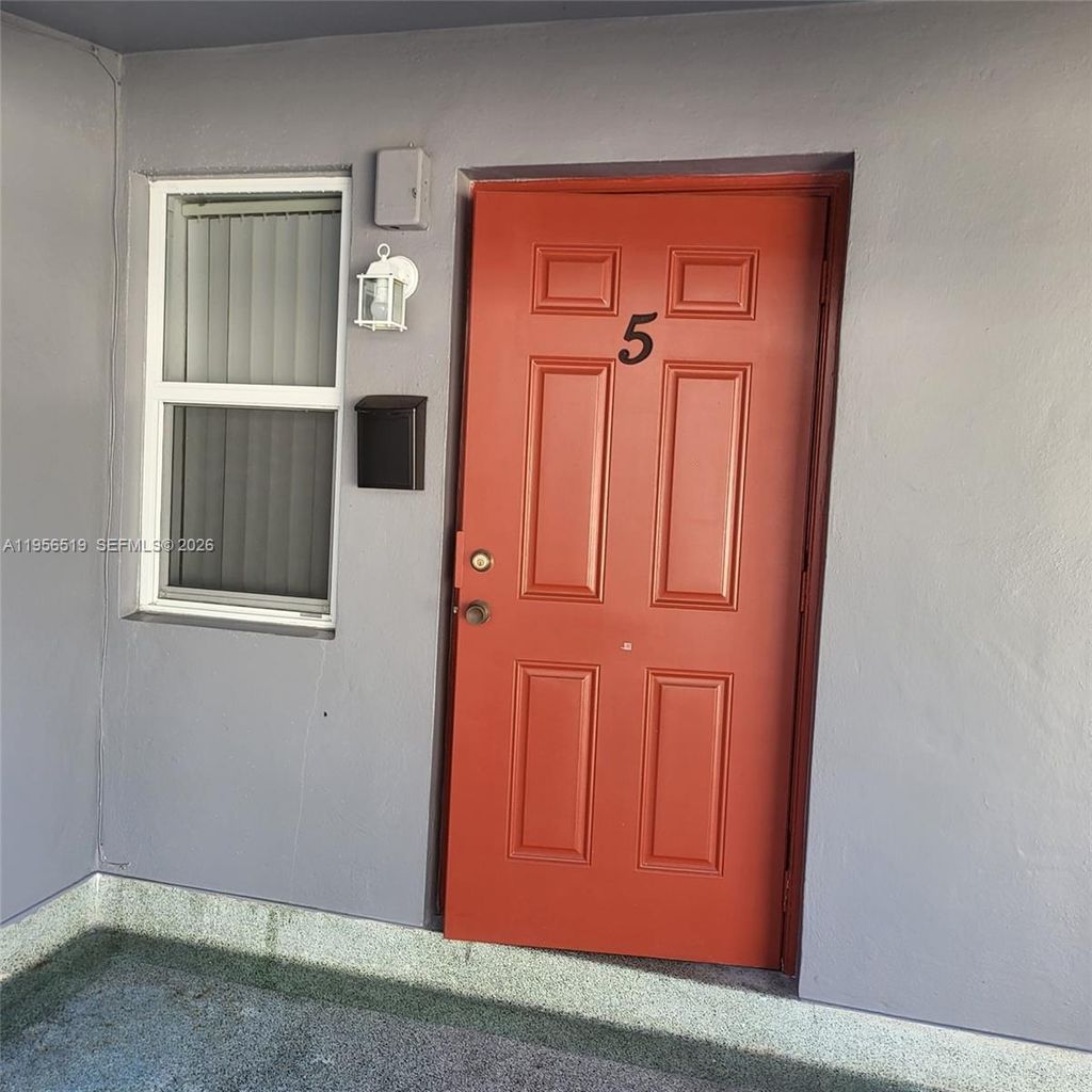 Photo of 1934 Madison St #5, Hollywood, FL 33020 (MLS # A11956519)