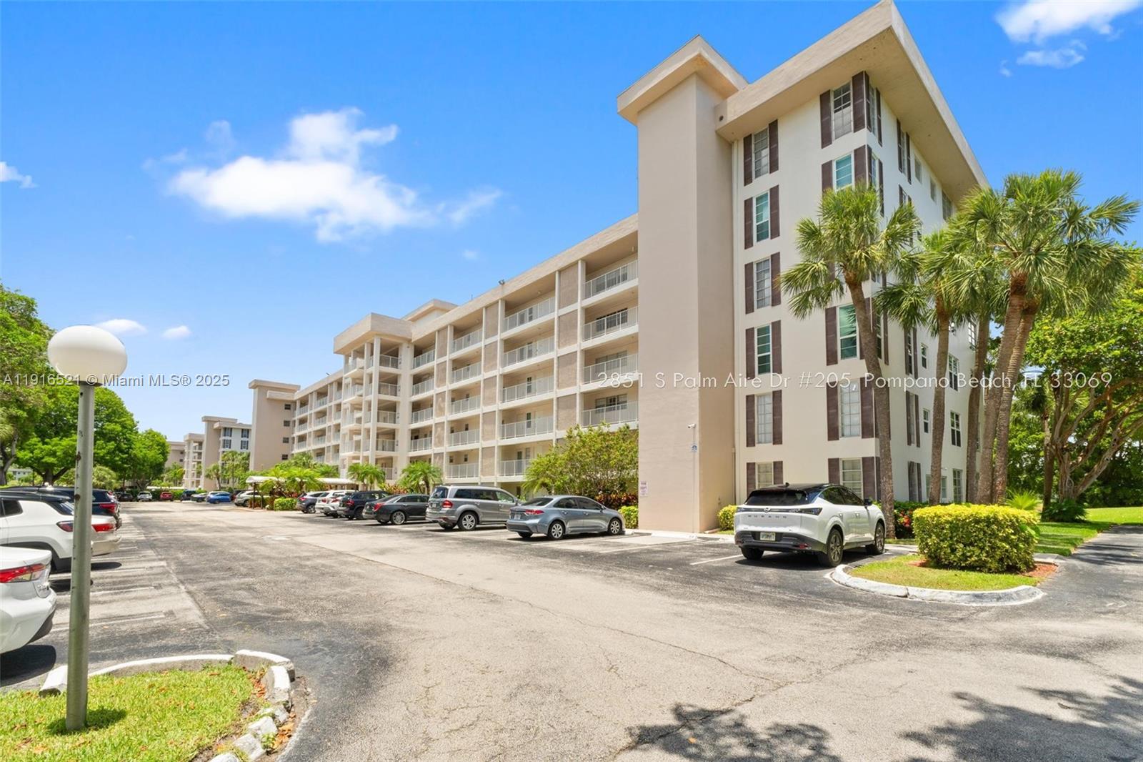 NO 30 PALM-AIRE COUNTRY C - Residential Lease