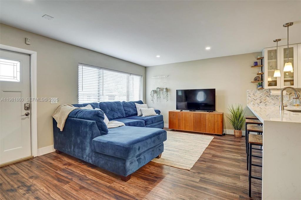 Photo of 11331 NW 37th St, Sunrise, FL 33323 (MLS # A11981860)