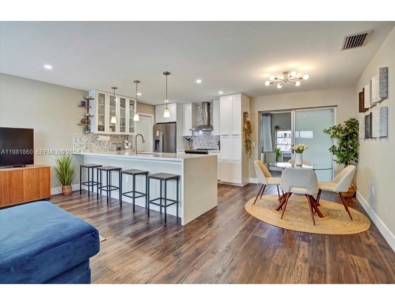 SUNRISE GOLF VLG SEC 24 - Residential