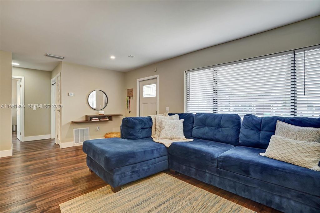 Photo of 11331 NW 37th St, Sunrise, FL 33323 (MLS # A11981860)