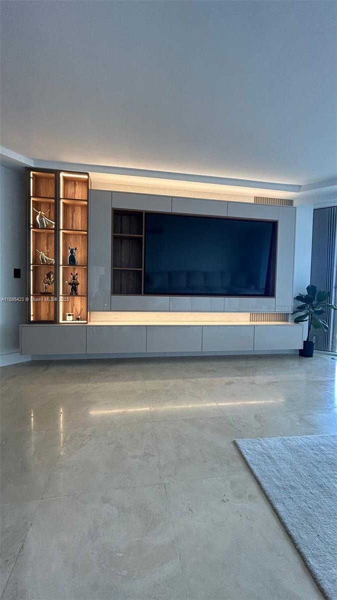 7000 ISL BLVD WILLIAMS IS - Residential