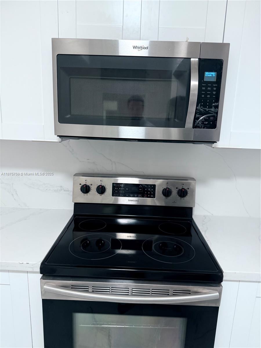 PUERTA DE PALMAS CONDO - Residential