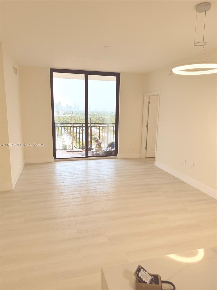 PUERTA DE PALMAS CONDO - Residential