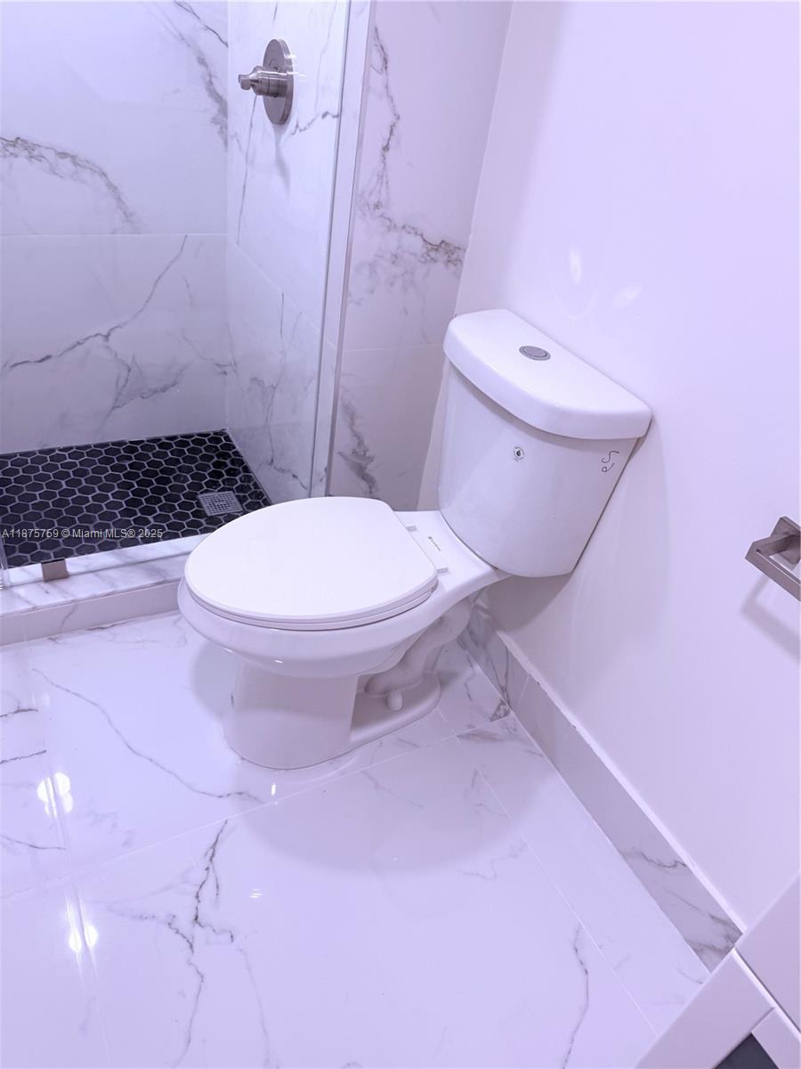 PUERTA DE PALMAS CONDO - Residential