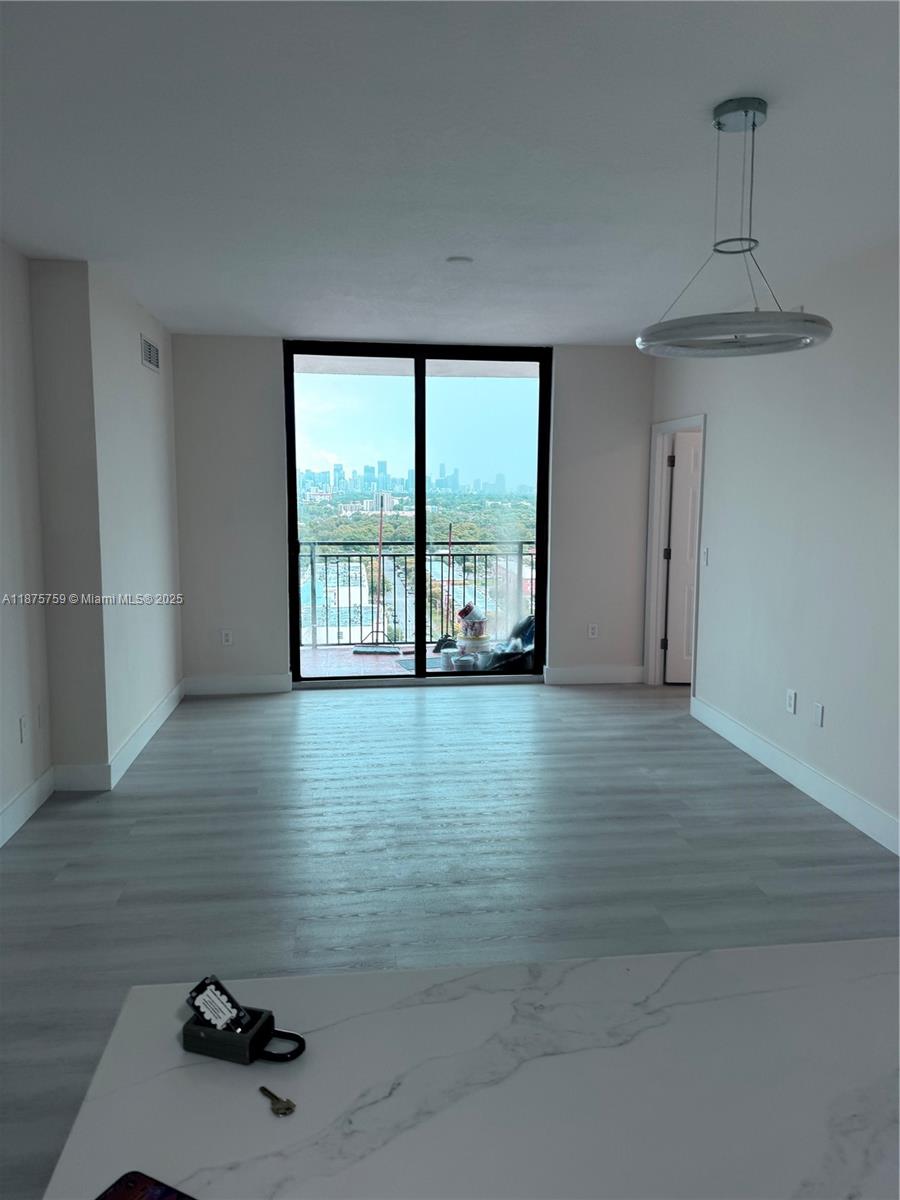 PUERTA DE PALMAS CONDO - Residential