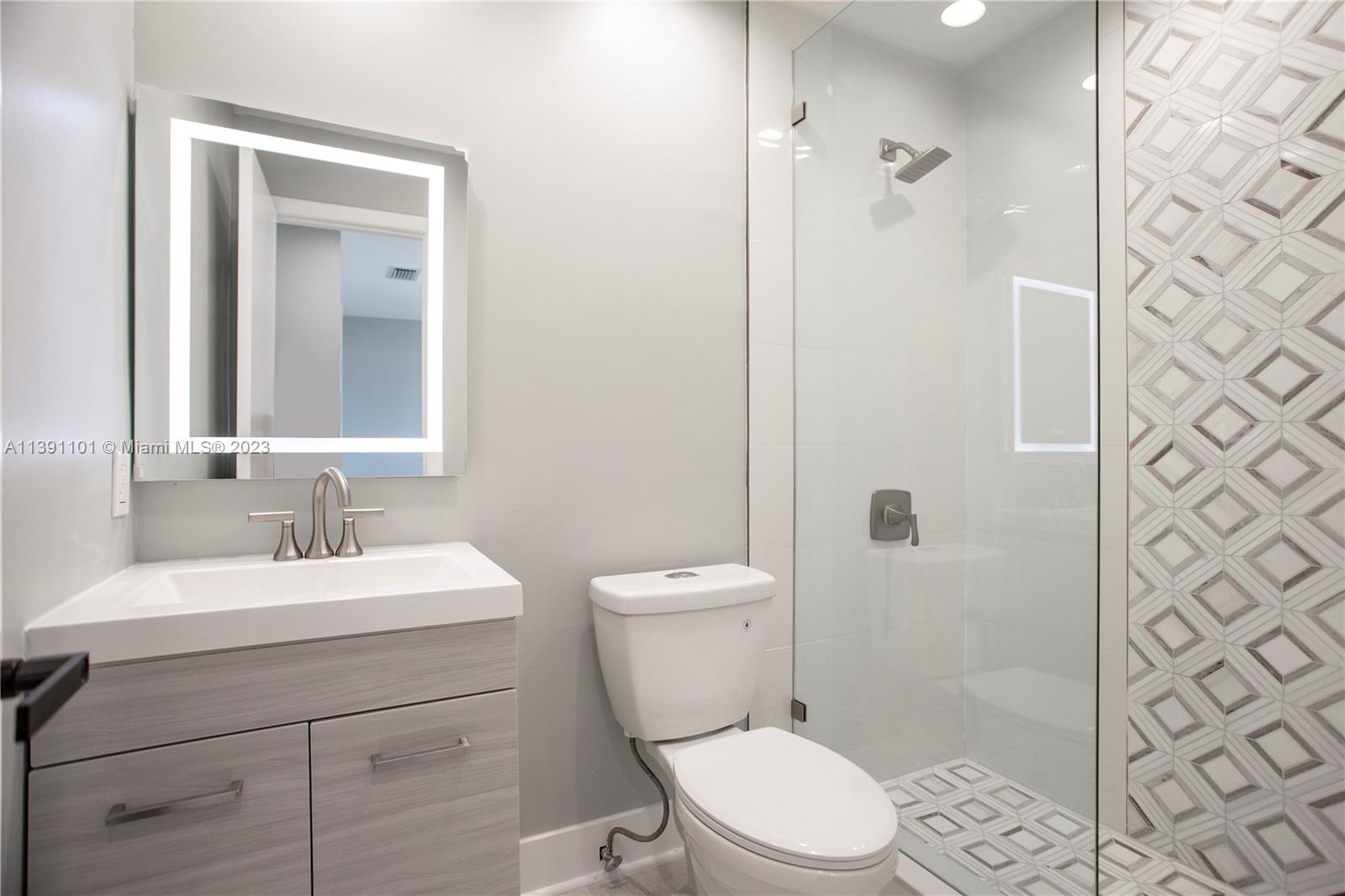 CORAL KEY VILLAS SEC 9 - Residential