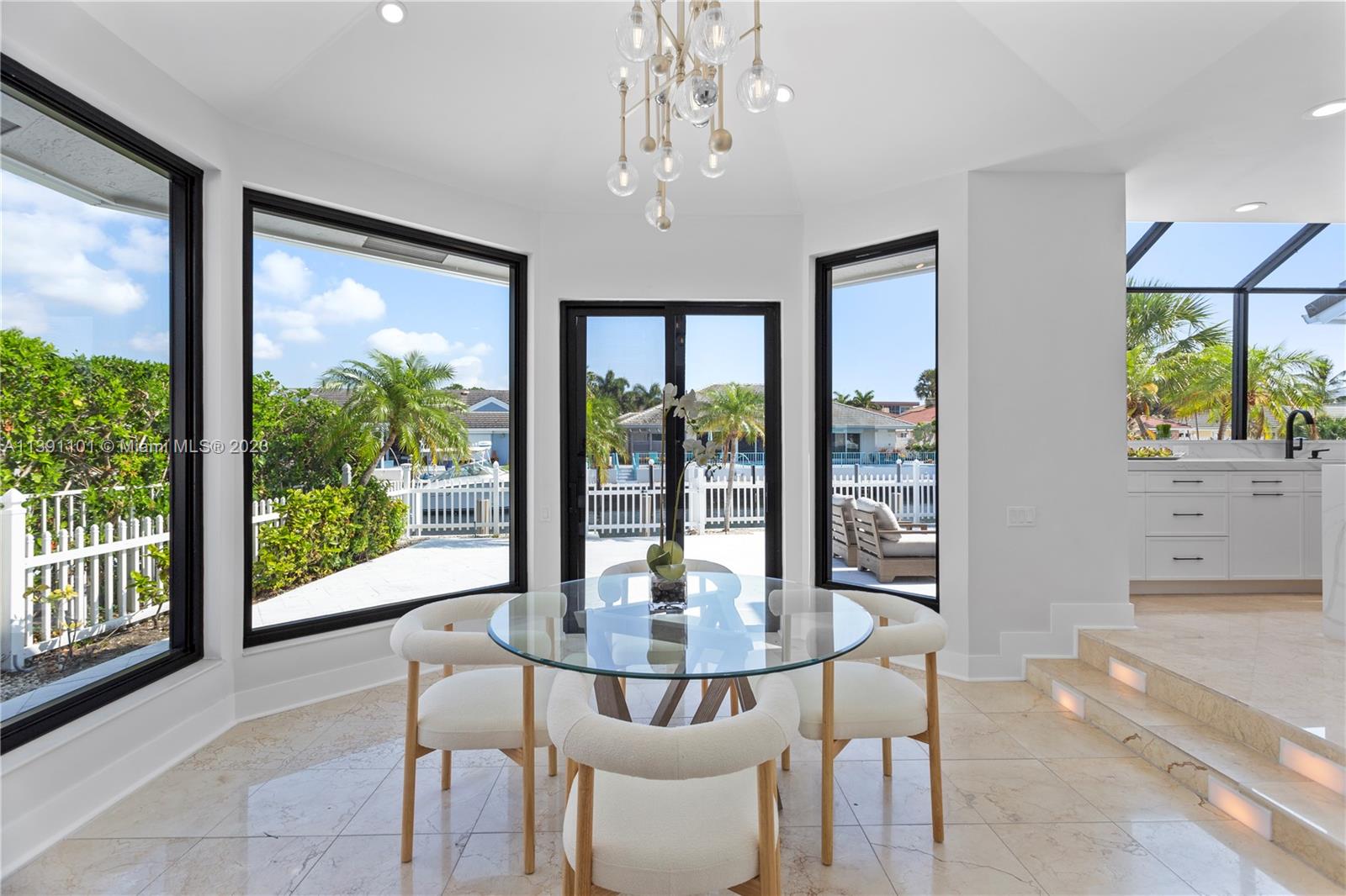 CORAL KEY VILLAS SEC 9 - Residential