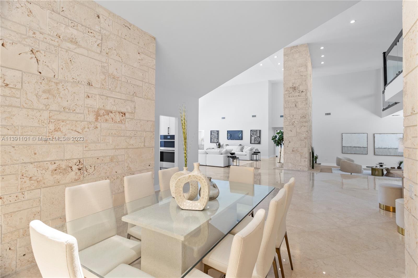 CORAL KEY VILLAS SEC 9 - Residential