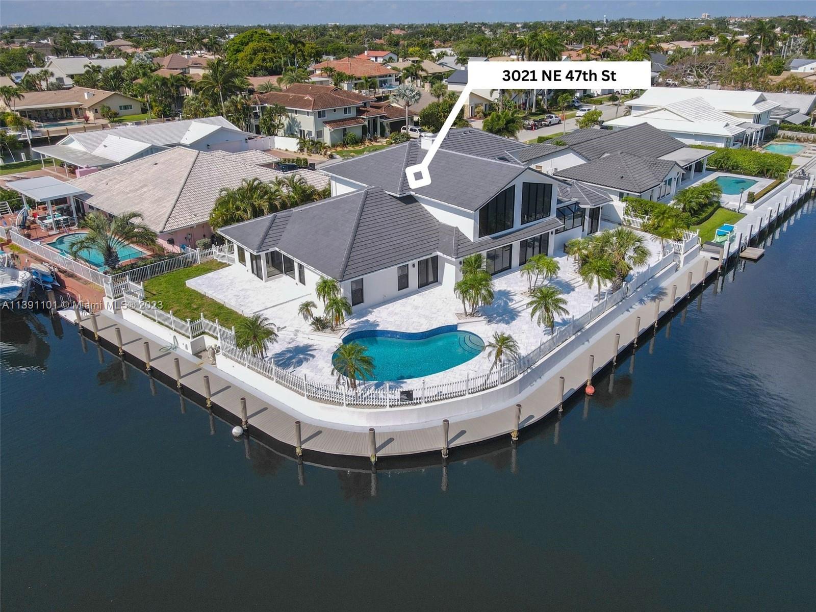 CORAL KEY VILLAS SEC 9 - Residential