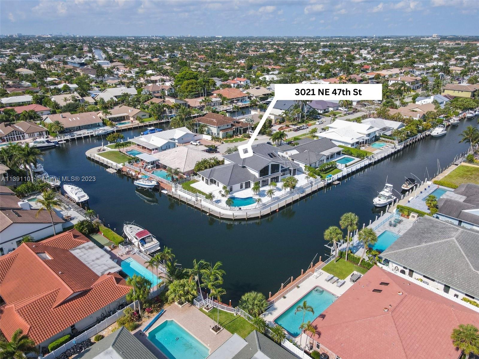 CORAL KEY VILLAS SEC 9 - Residential