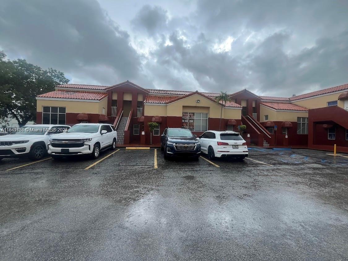 7400 NW 7th St