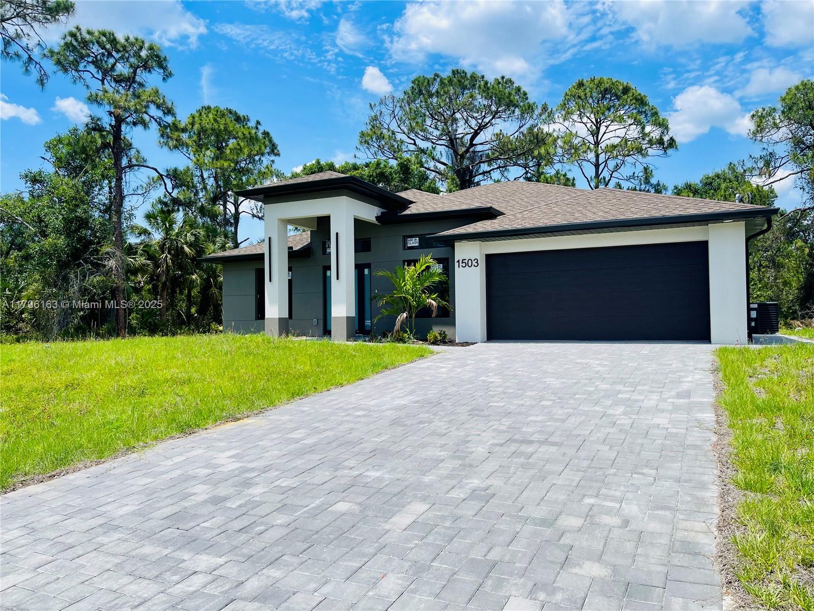 1211 Gerald Ave