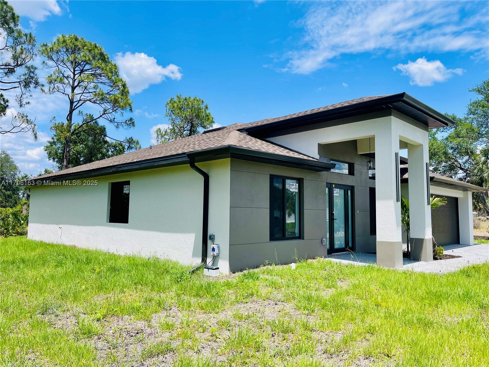 1211 Gerald Ave