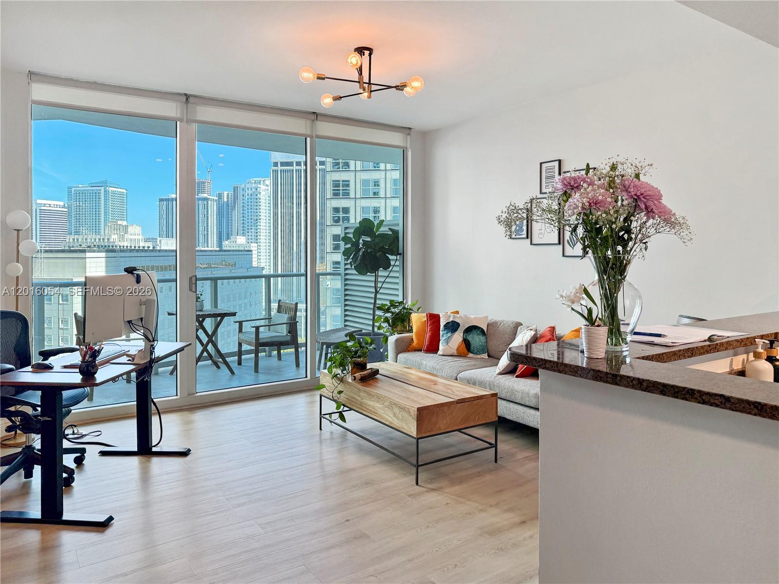 300 S Biscayne Blvd T-1705