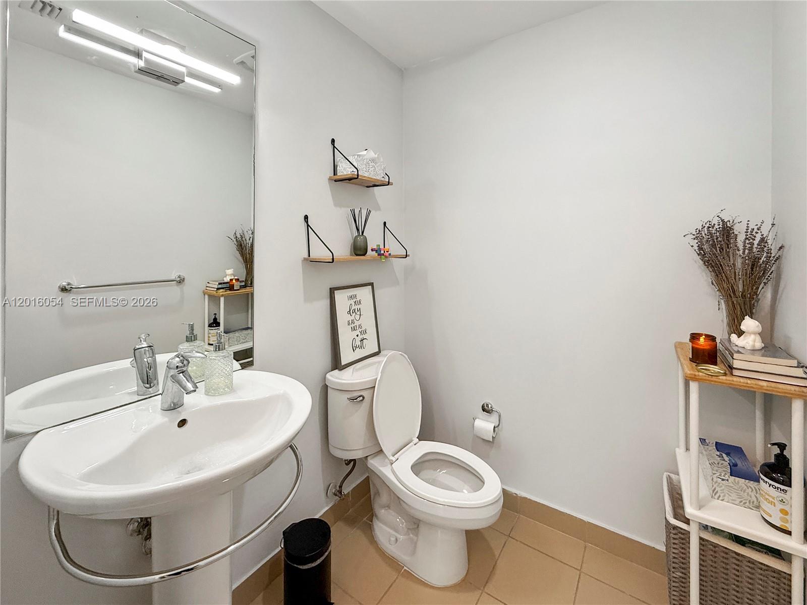 MET 1 CONDO - Residential Lease