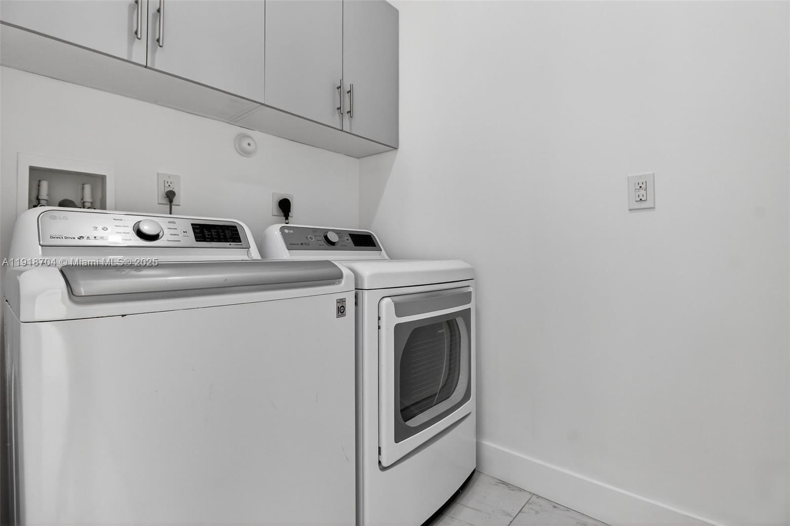 SOUTHERN COVE - Residential