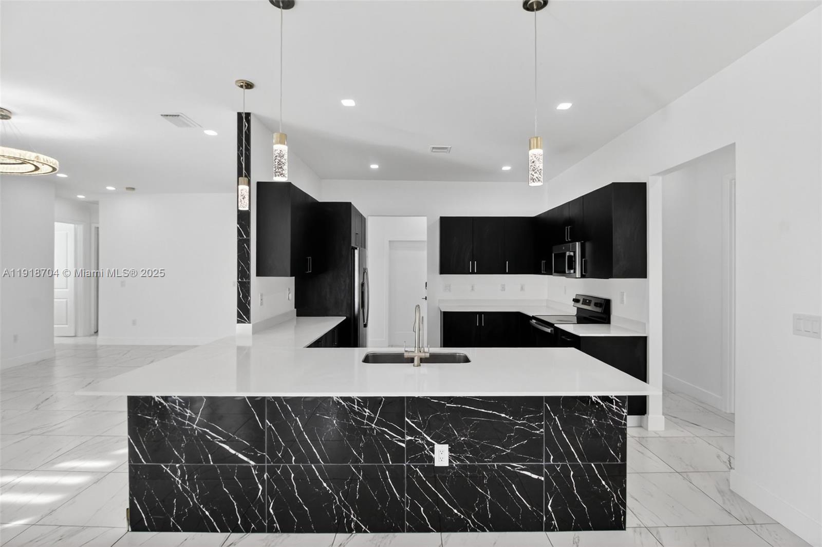 SOUTHERN COVE - Residential