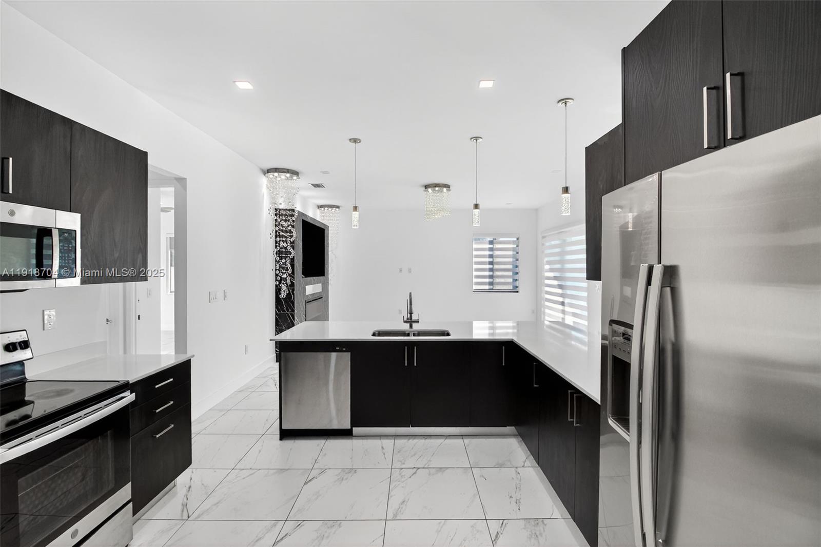 SOUTHERN COVE - Residential