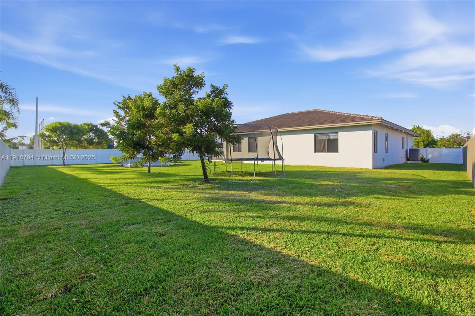 SOUTHERN COVE - Residential