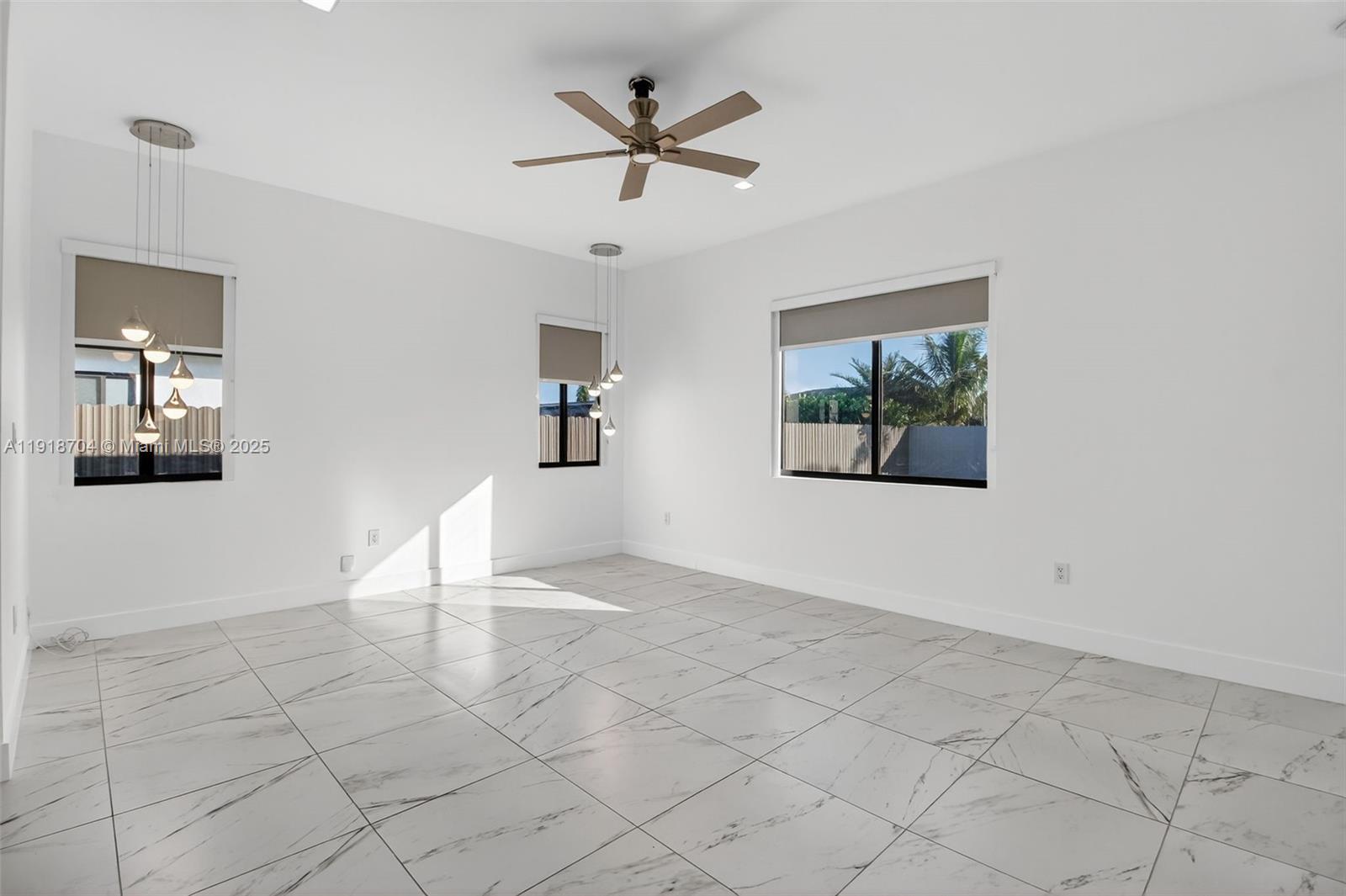 SOUTHERN COVE - Residential