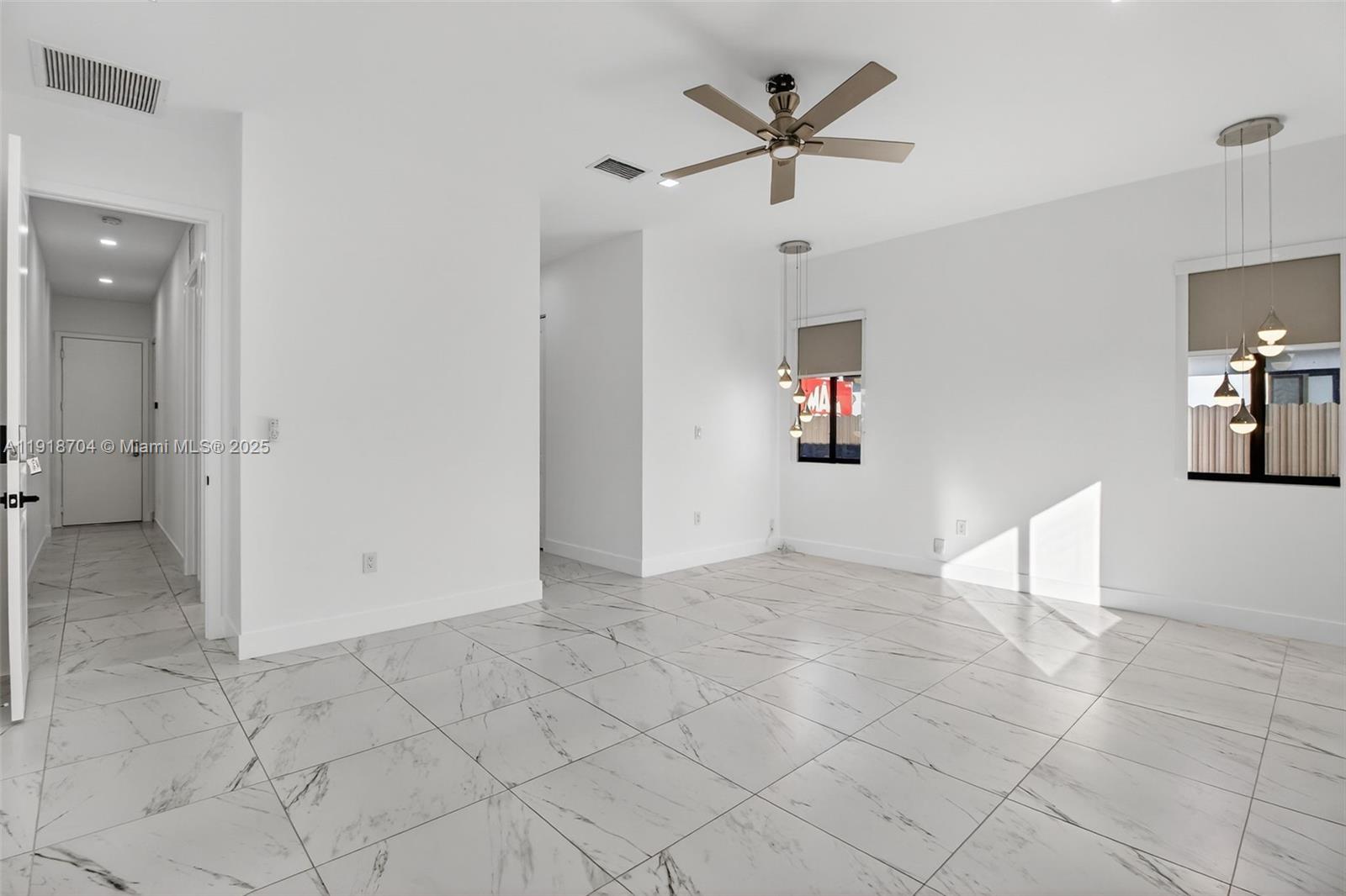 SOUTHERN COVE - Residential