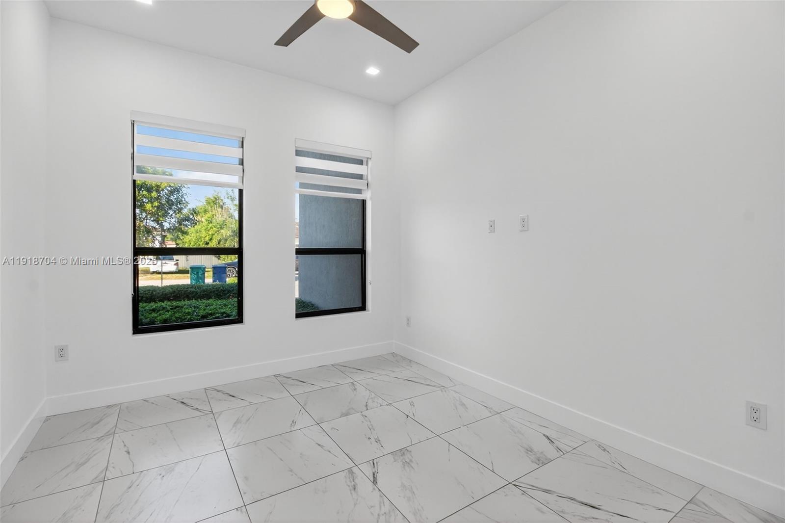 SOUTHERN COVE - Residential