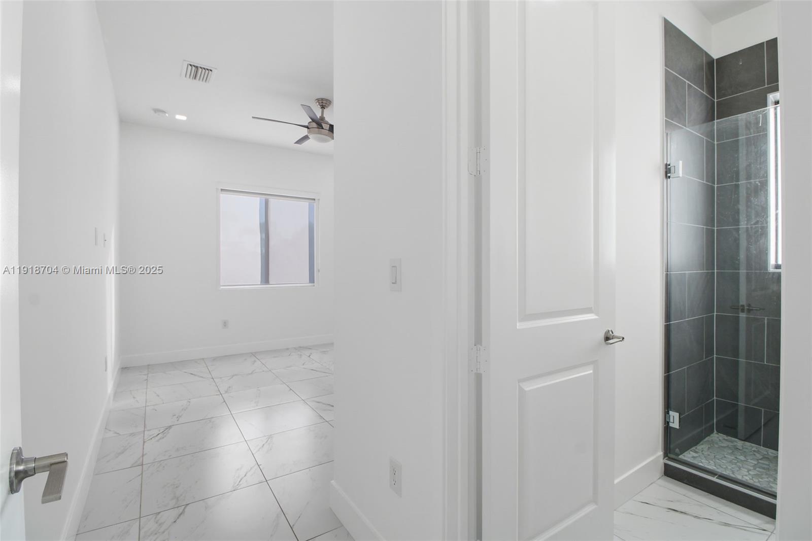 SOUTHERN COVE - Residential