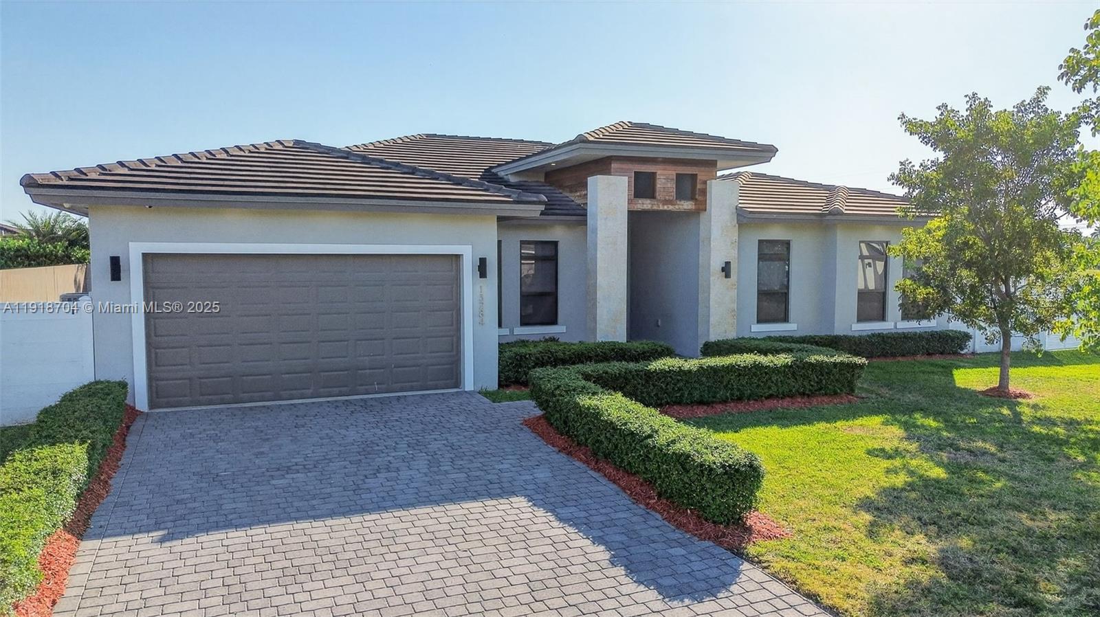 SOUTHERN COVE - Residential