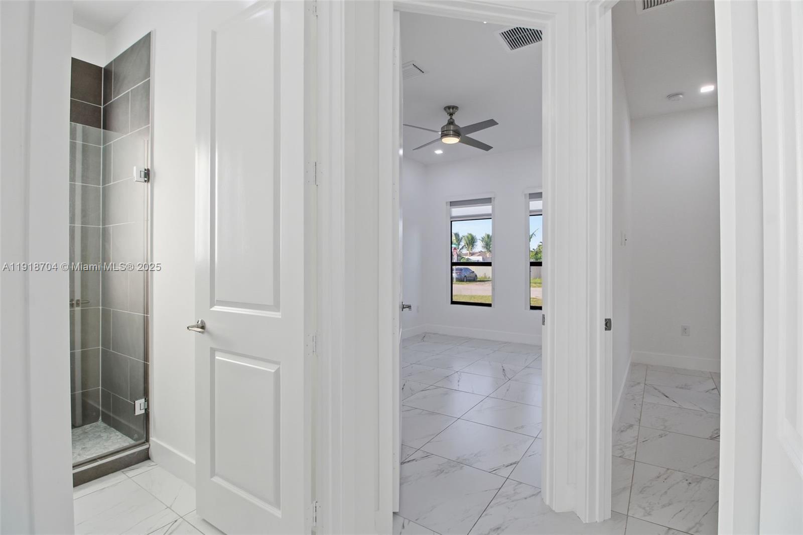 SOUTHERN COVE - Residential