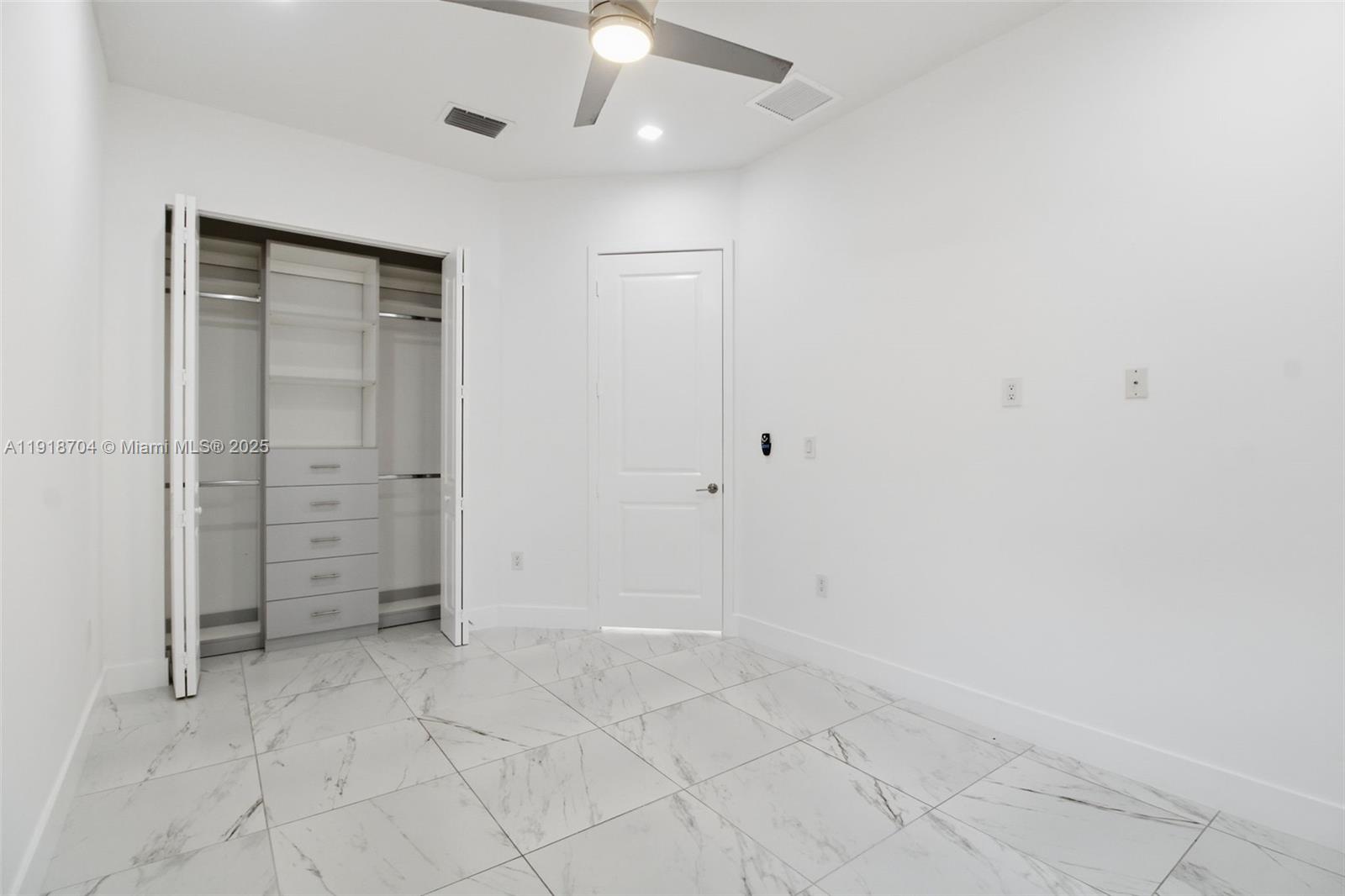 SOUTHERN COVE - Residential