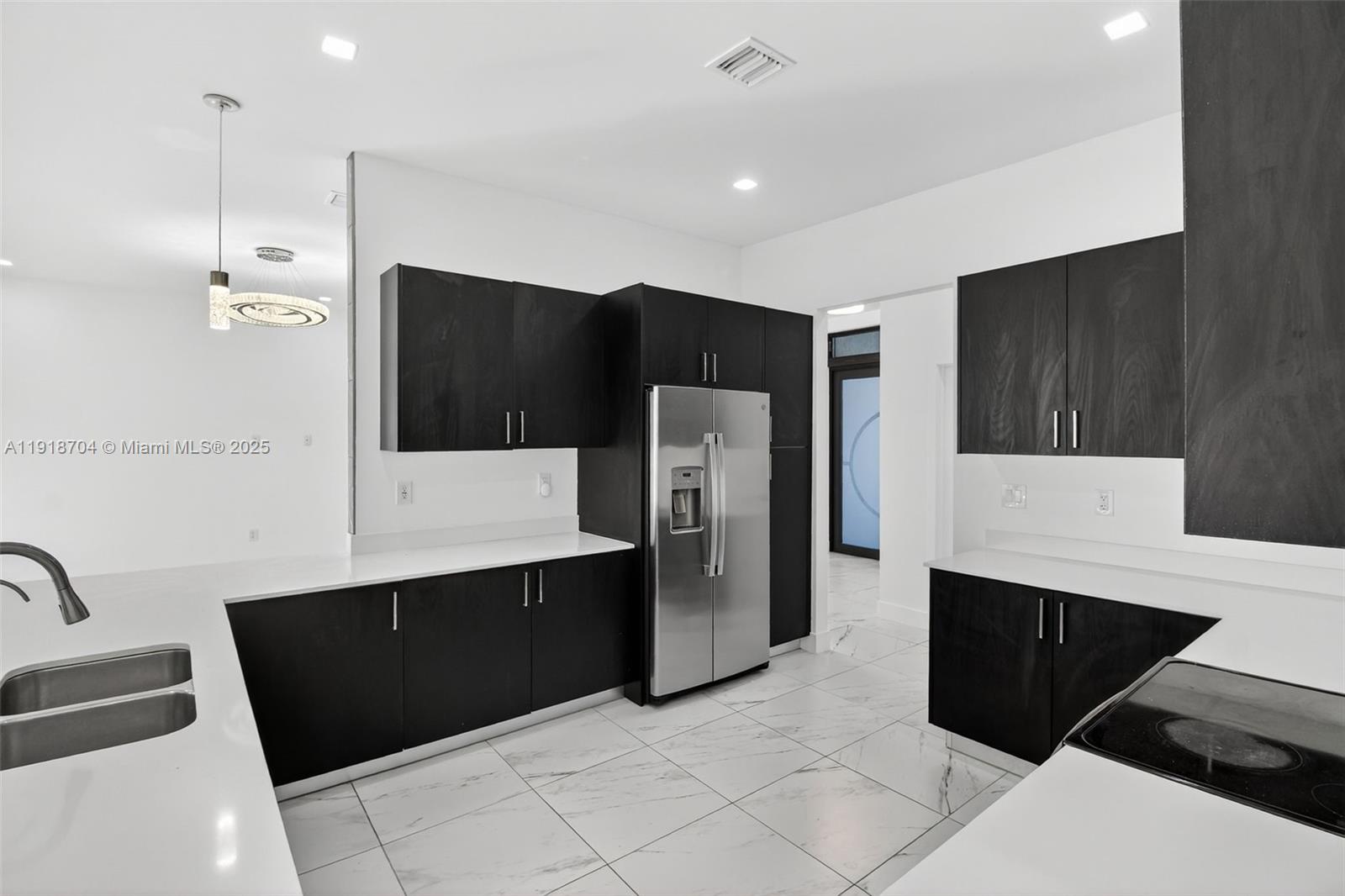 SOUTHERN COVE - Residential