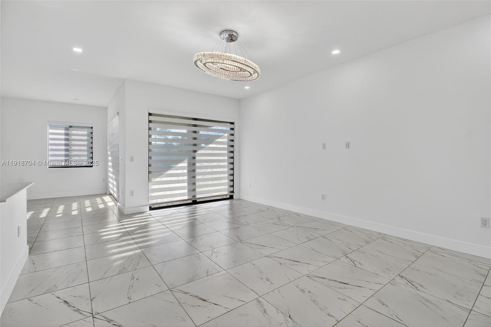 SOUTHERN COVE - Residential