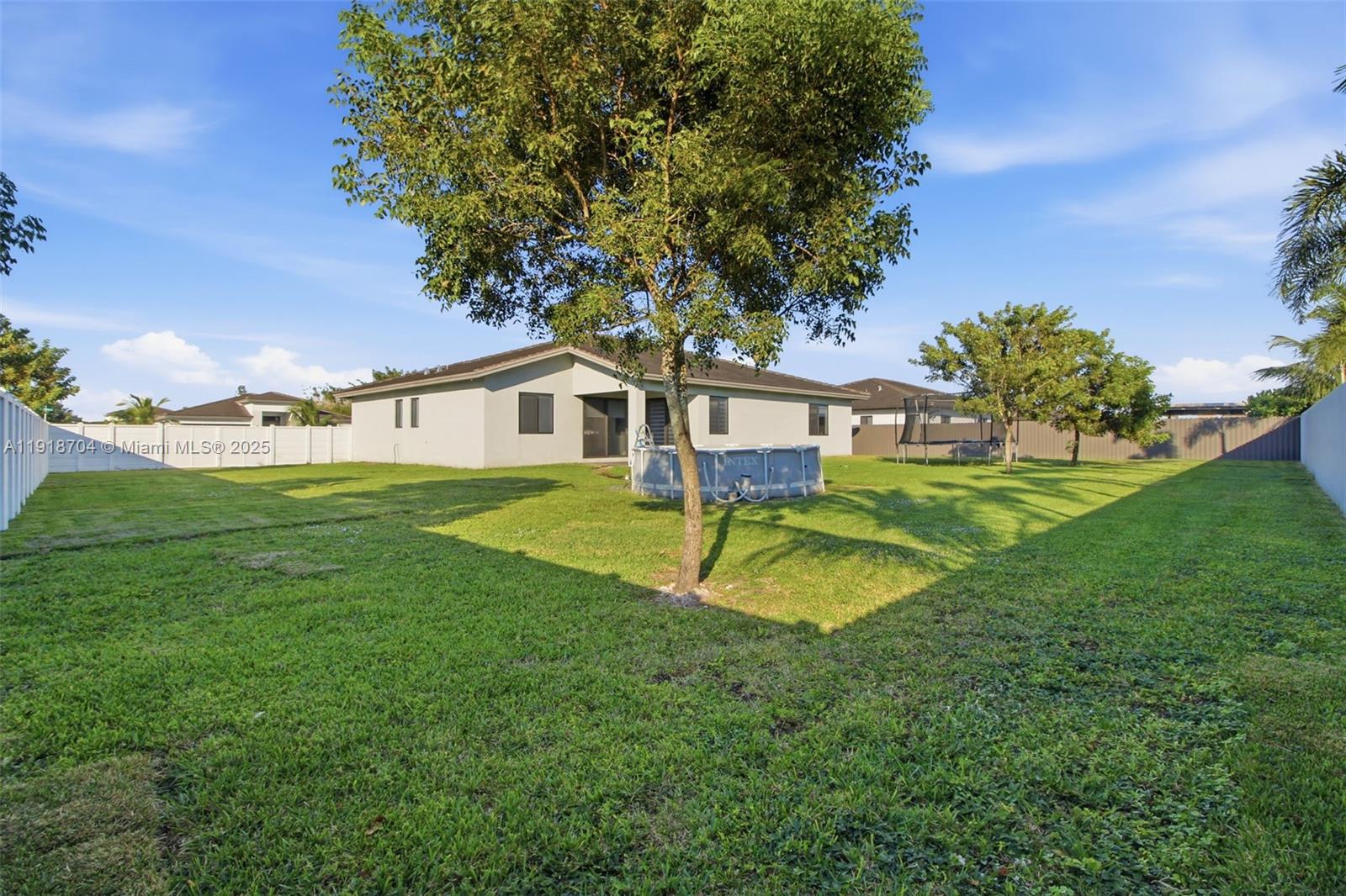 SOUTHERN COVE - Residential