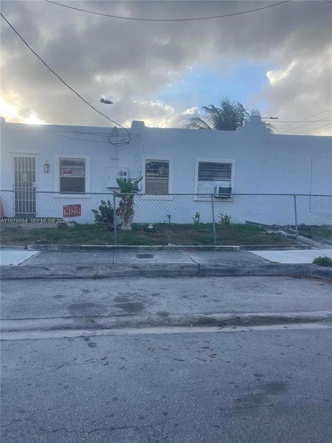 664 NW 77th St Miami FL 33150