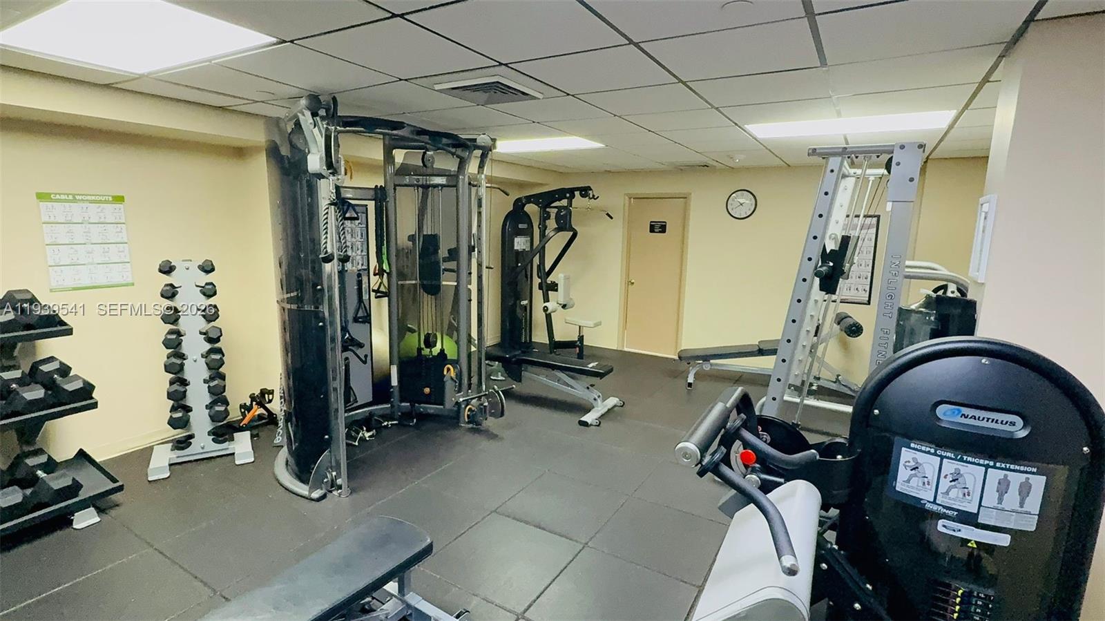 SUMMIT CONDO - Residential