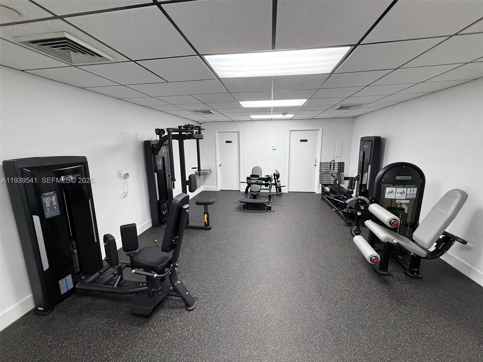 SUMMIT CONDO - Residential