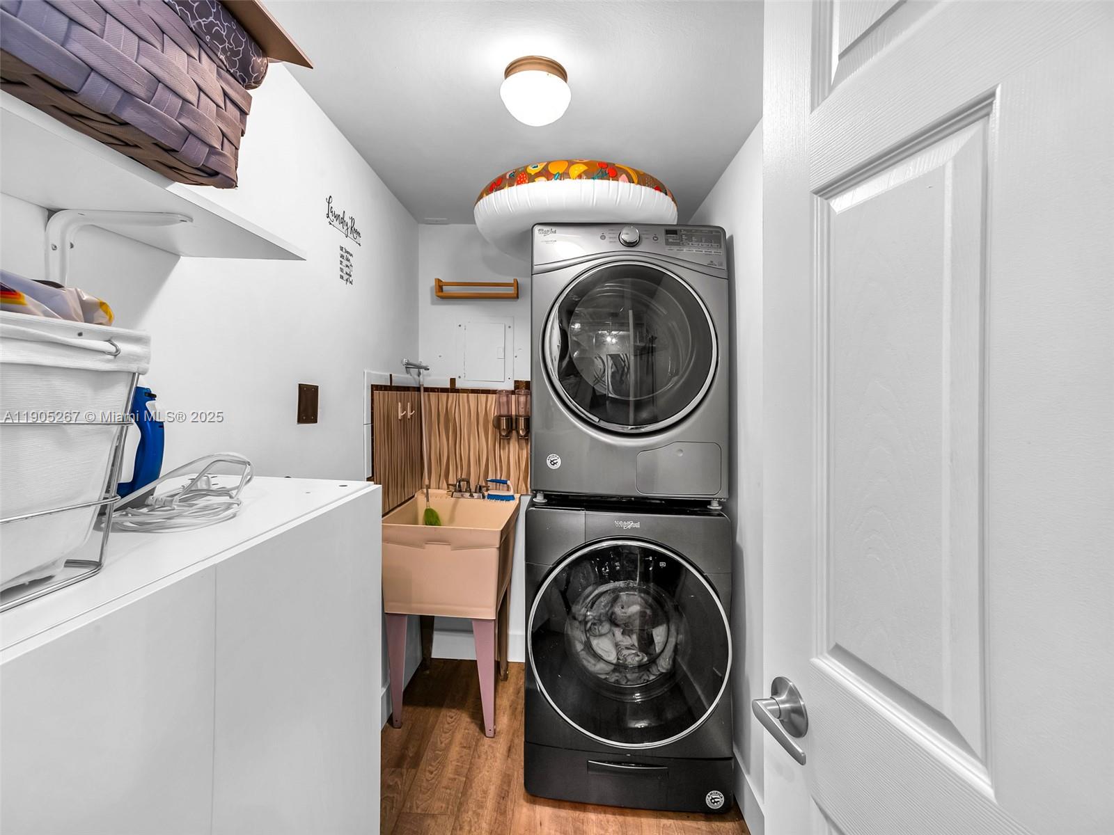 HILLCREST EAST NO 25 COND - Residential