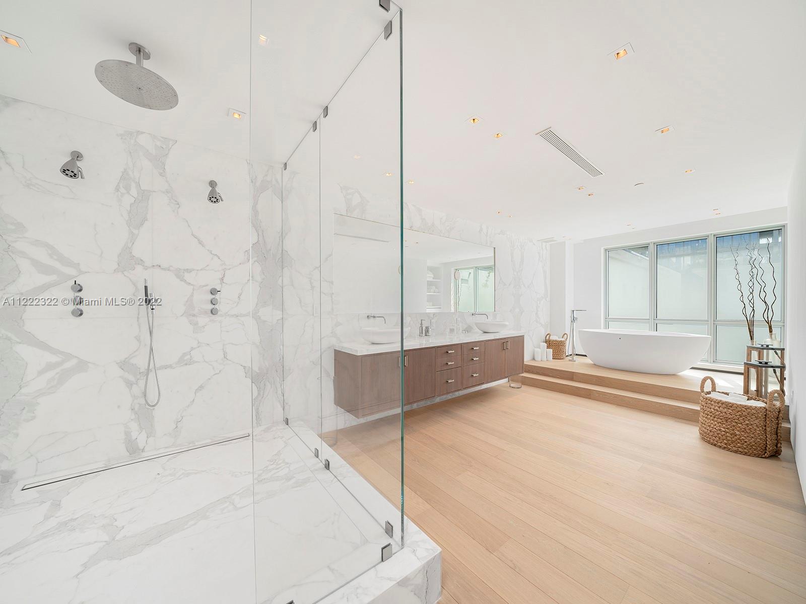 OCEAN HOUSE CONDO - Residential