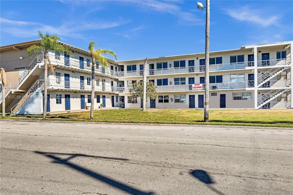 Photo of 169 Adams Pl #53, Pahokee, FL 33476 (MLS # A11612259)