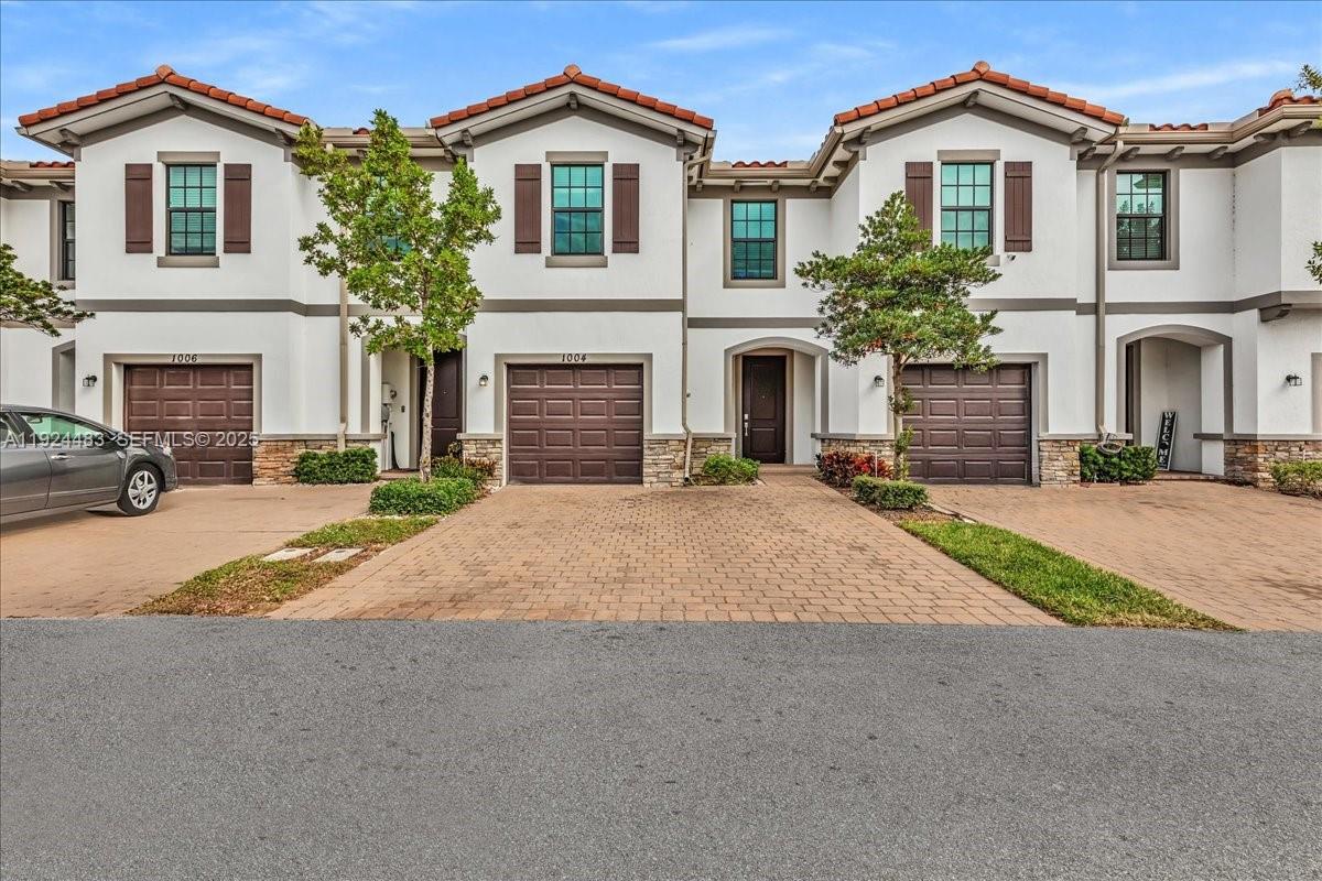 MEDITERRANEA - Residential Lease