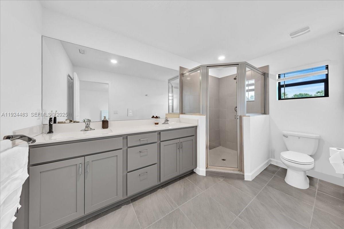 MEDITERRANEA - Residential Lease