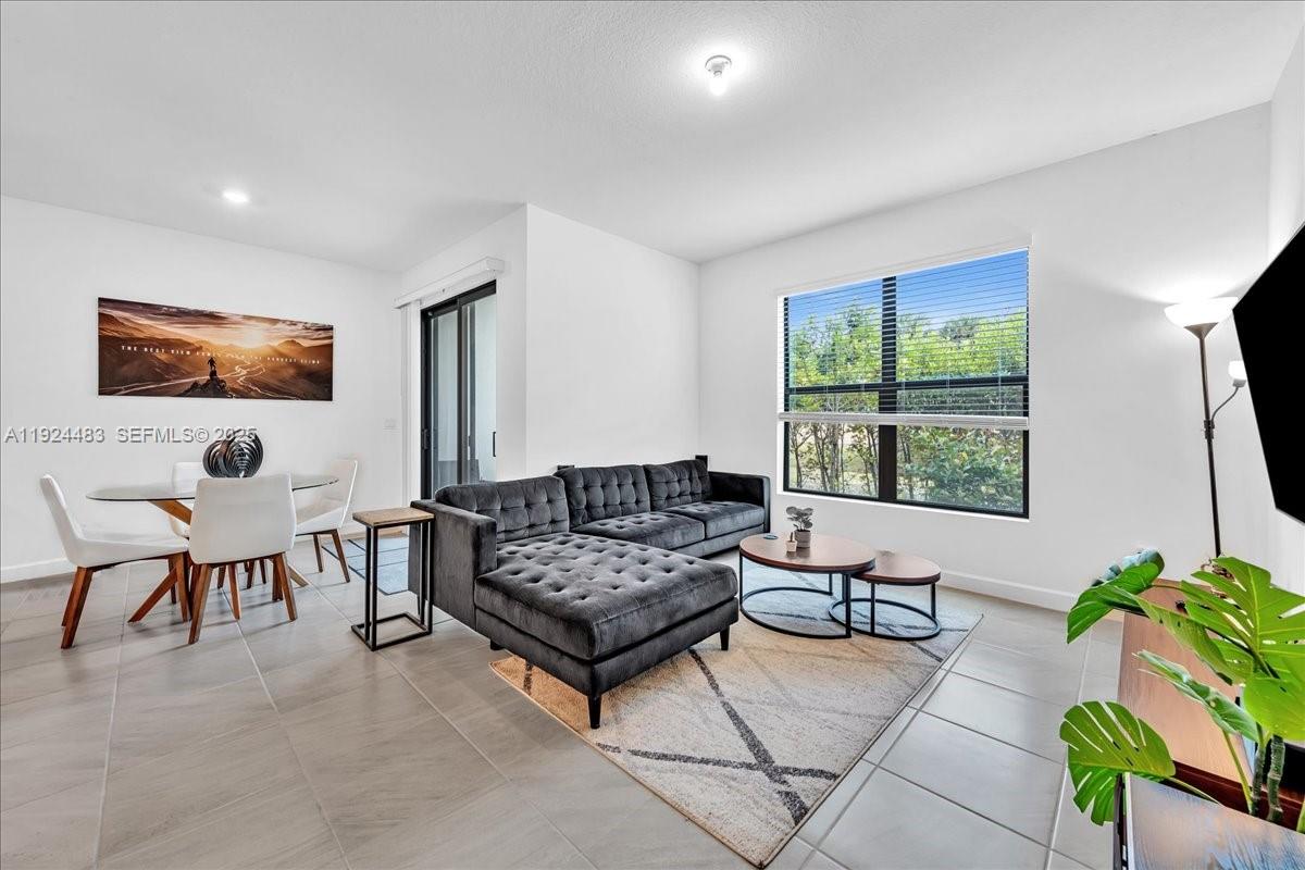 MEDITERRANEA - Residential Lease