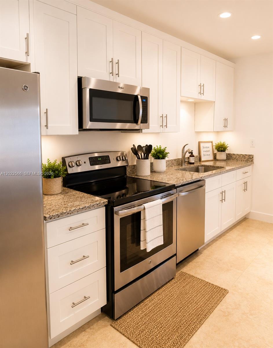 900 MERIDIAN CONDO - Residential
